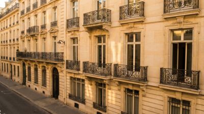 Quais de Seine 7e : la prime « vue fleuve » résiste à -3% de baisse générale